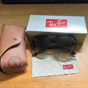 Ray-Ban CATS 5000 Classic